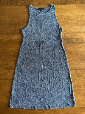 Athleta sleeveless blue dash dress S